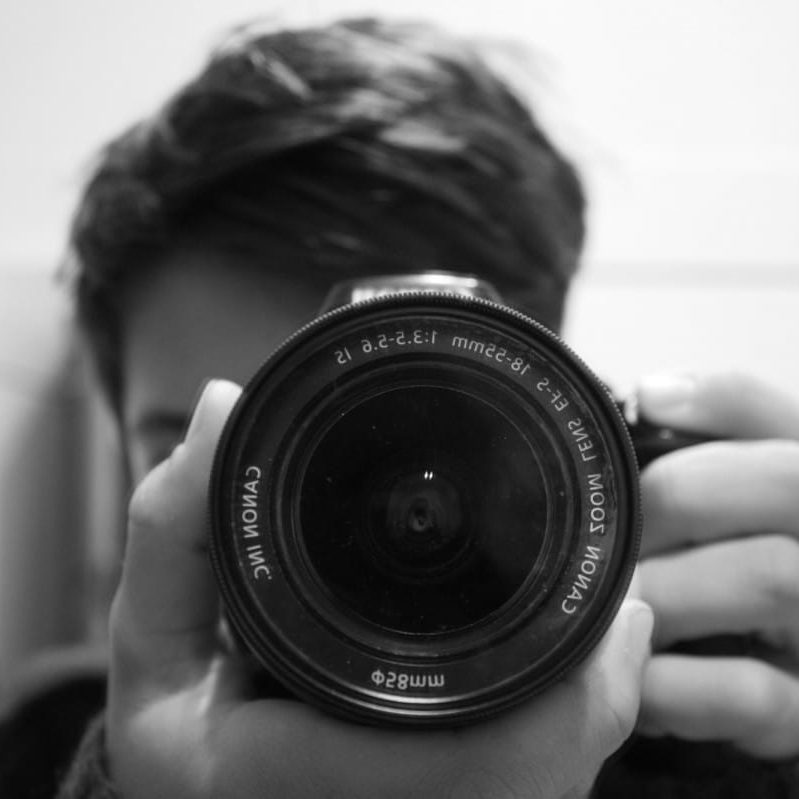 rob-bw-camera-1920x1200